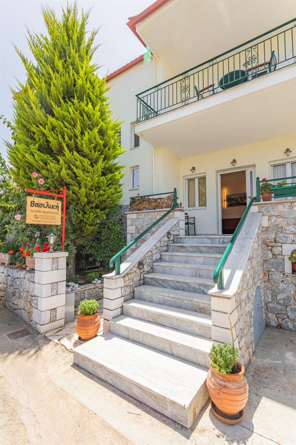 Vasiliki Apartments Stoúpa Exterior foto